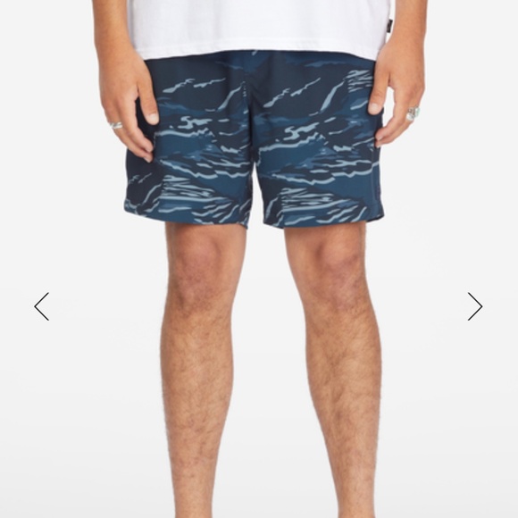 Billabong Elastic shorts - Picture 1 of 3